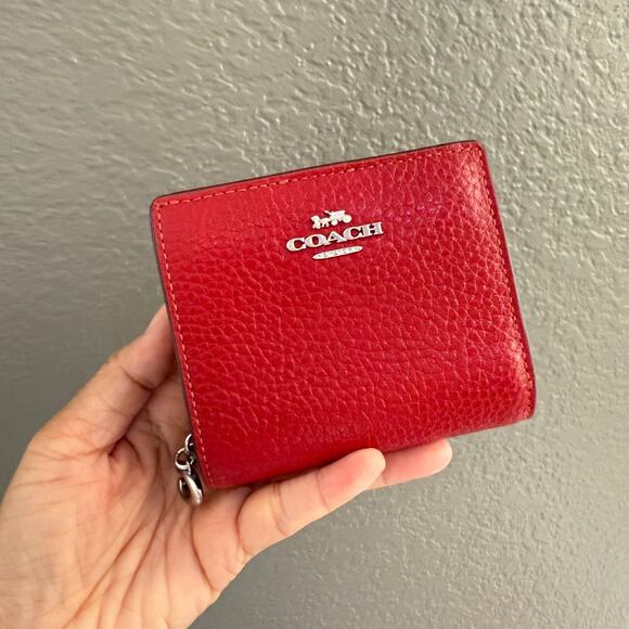 Coach Snap Wallet pebbled CBO77 leather/Silver/Dark Cardinal - Picture 1 of 10